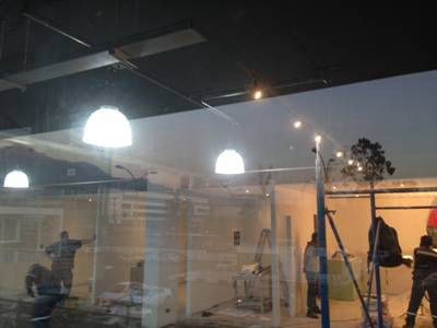 trabajo de iluminacion de oficina