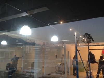 trabajo de iluminacion de oficina